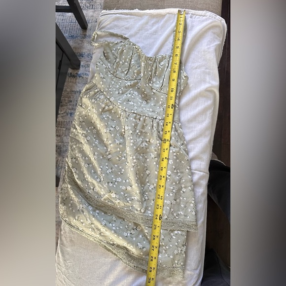 Hollister Floral Sundress XS Smocked Back Adjustable Straps - Picture 5 of 7